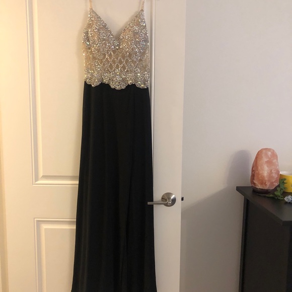 Prom dress - Picture 5 of 6